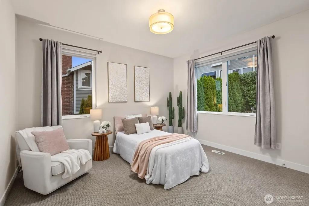 1525 36th Avenue S Seattle WA 98144