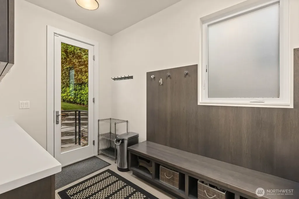 1525 36th Avenue S Seattle WA 98144