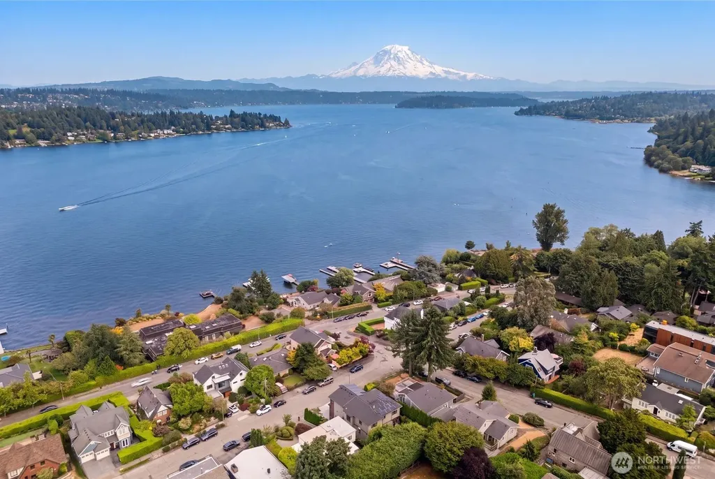 1525 36th Avenue S Seattle WA 98144