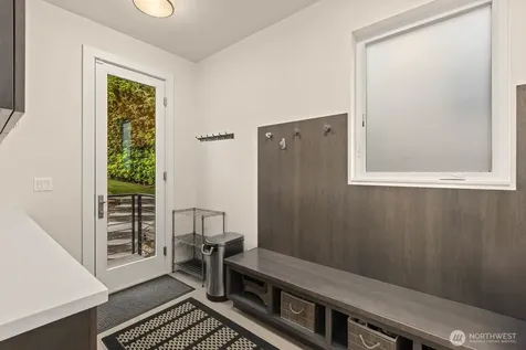 1525 36th Avenue S Seattle WA 98144