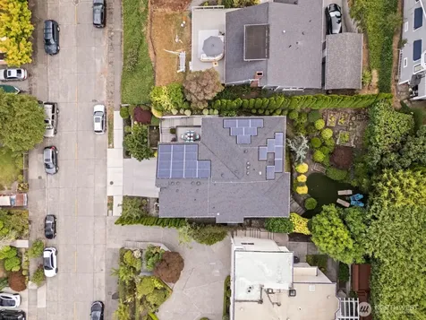 1525 36th Avenue S Seattle WA 98144