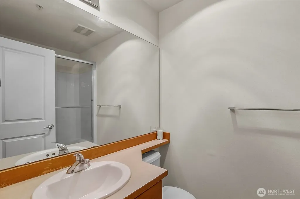 21250 40th Way S Seatac WA 98198