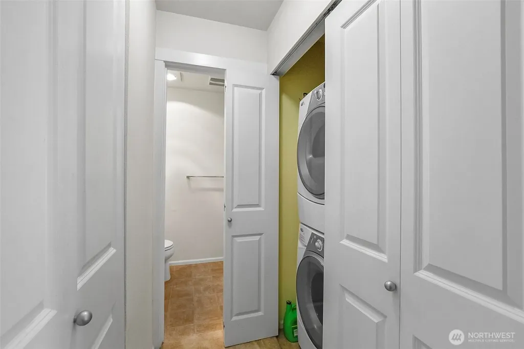 21250 40th Way S Seatac WA 98198