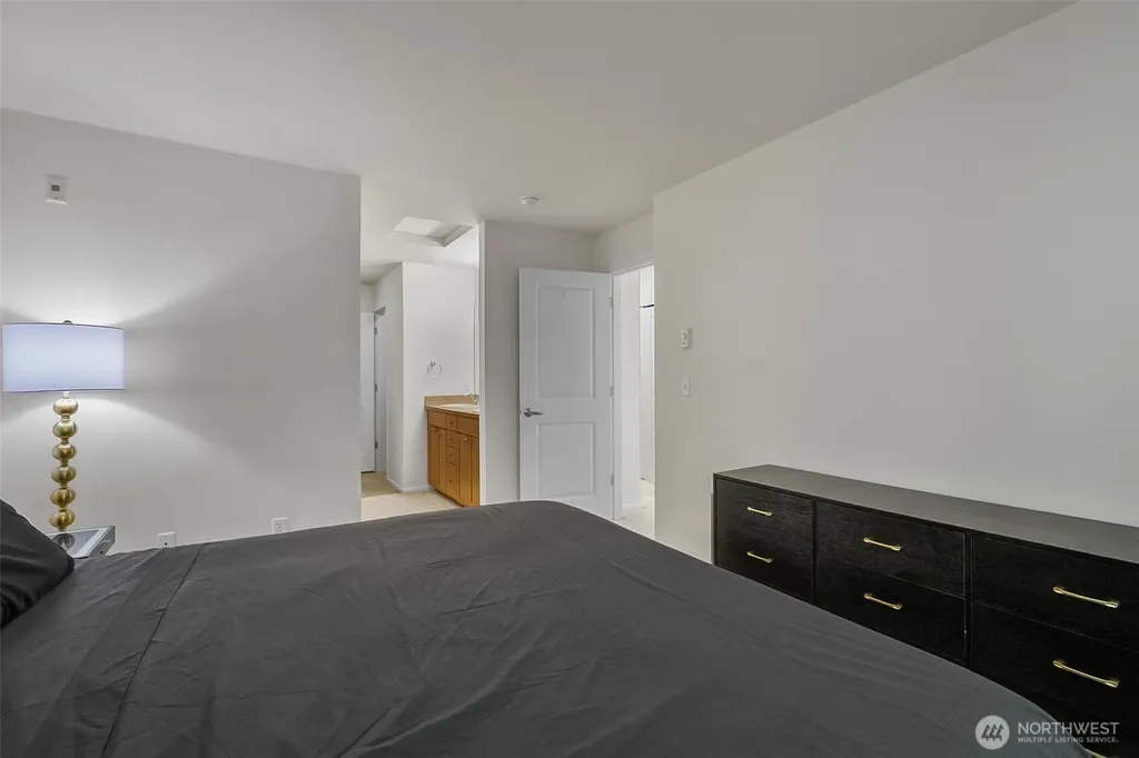 21250 40th Way S Seatac WA 98198