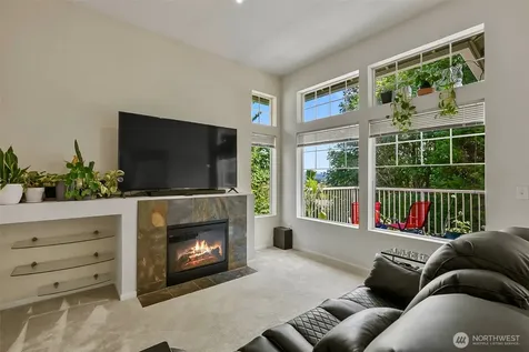 21250 40th Way S Seatac WA 98198