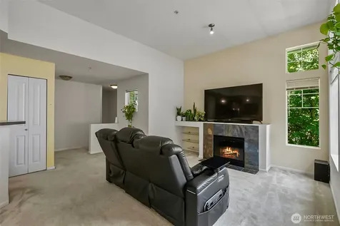 21250 40th Way S Seatac WA 98198
