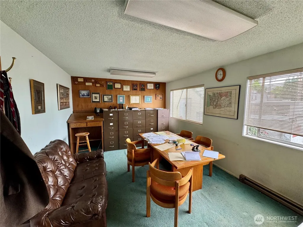702 Main Mount Vernon WA 98273