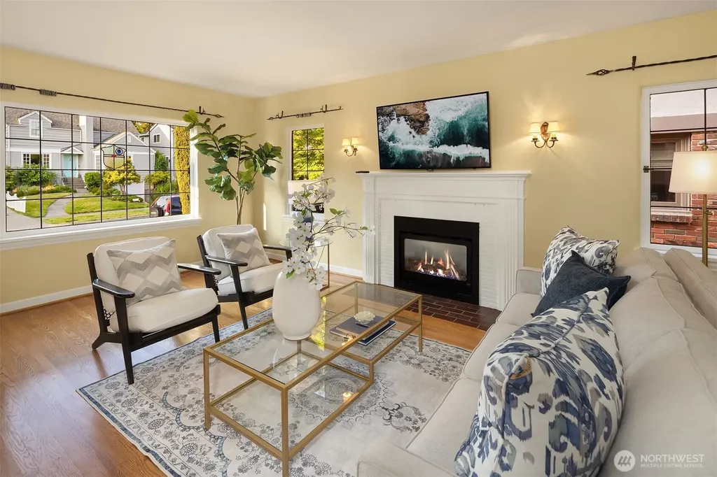4319 NE 44th Street Seattle WA 98105