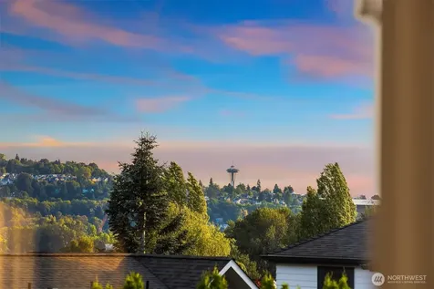 4319 NE 44th Street Seattle WA 98105