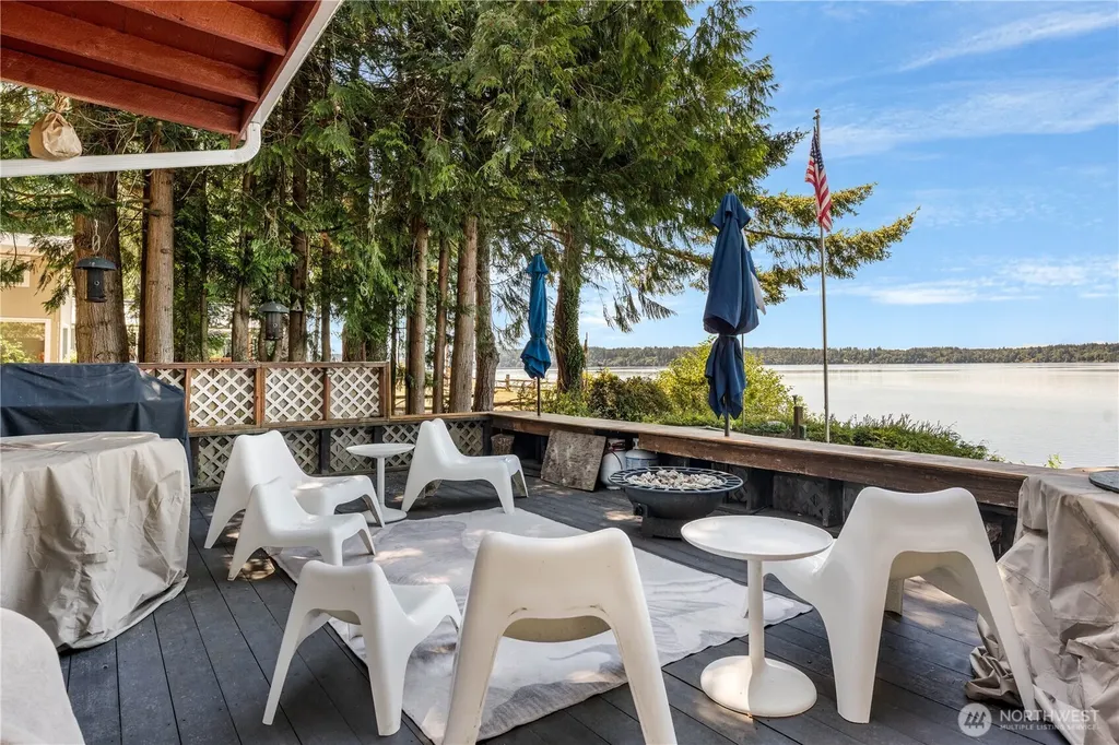 1510 W Herron Blvd NW Lakebay WA 98349
