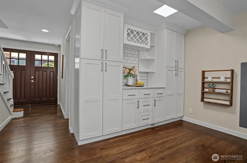 9652 42nd Avenue NE Seattle WA 98115