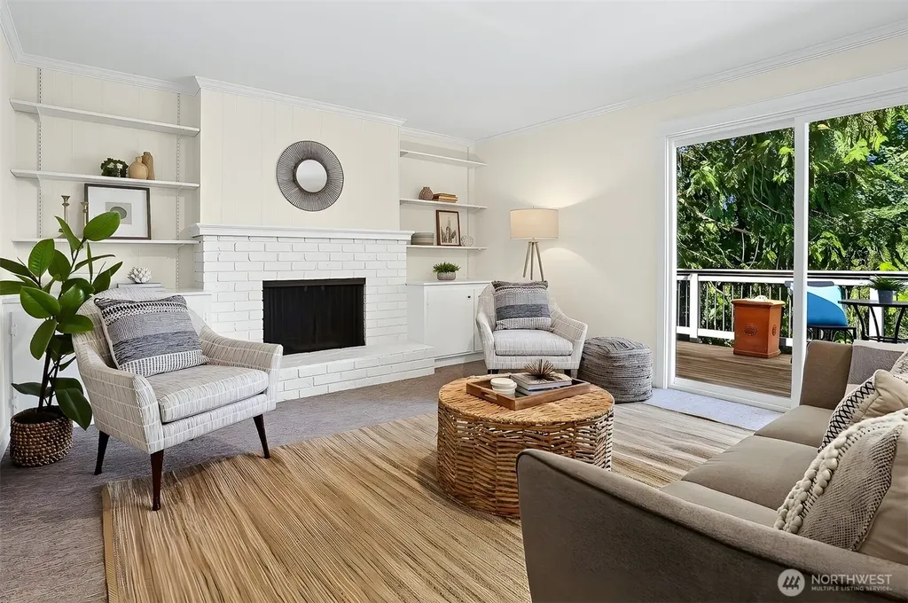 9652 42nd Avenue NE Seattle WA 98115