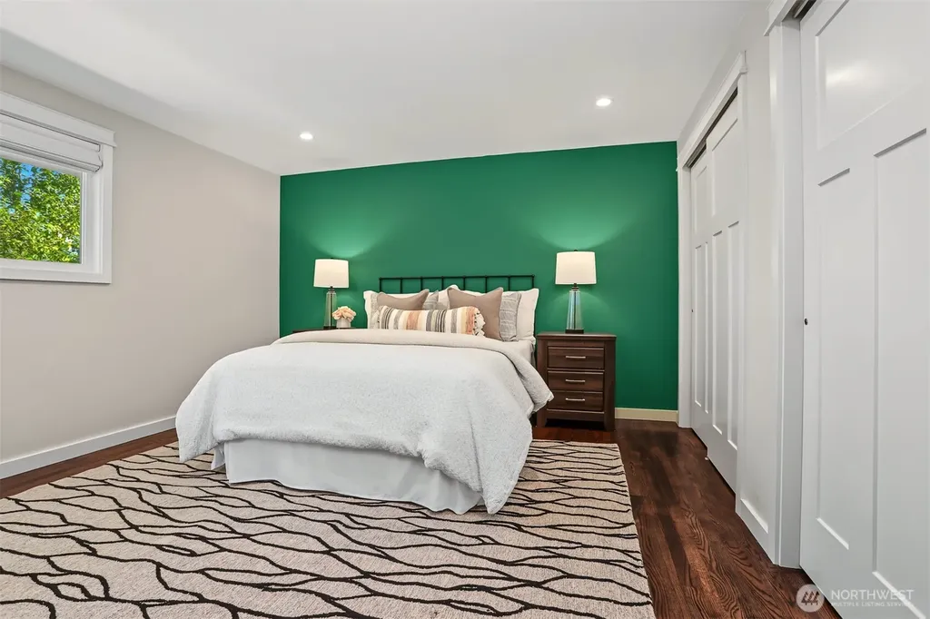 9652 42nd Avenue NE Seattle WA 98115