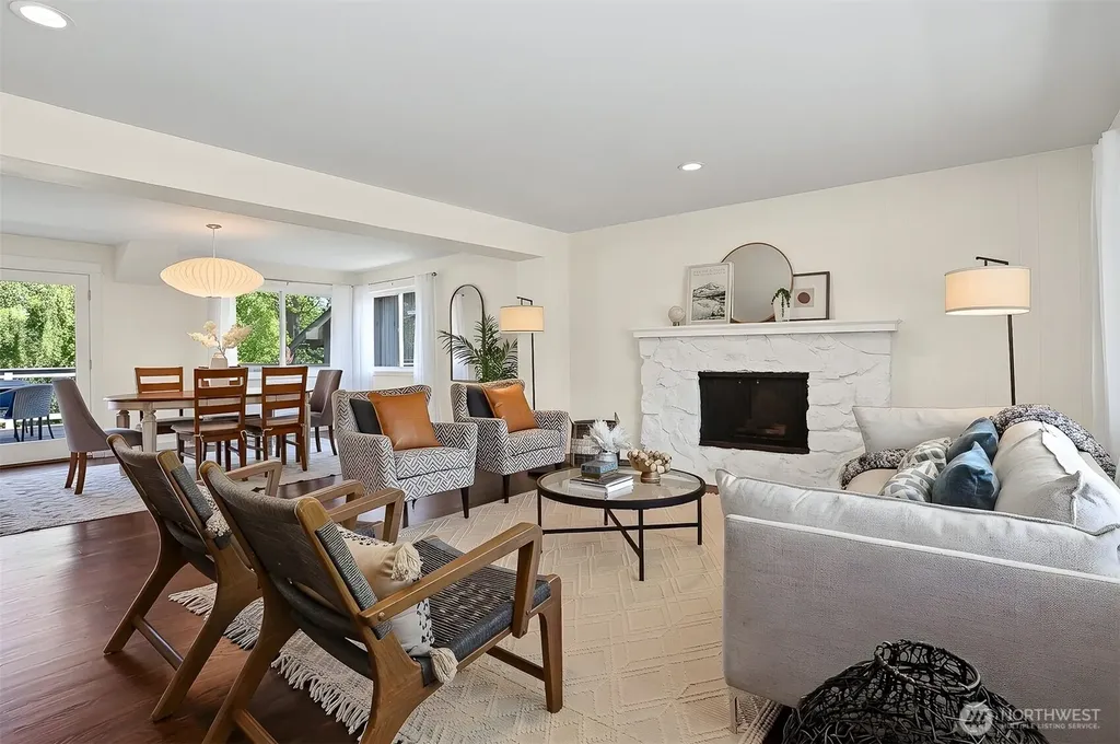 9652 42nd Avenue NE Seattle WA 98115