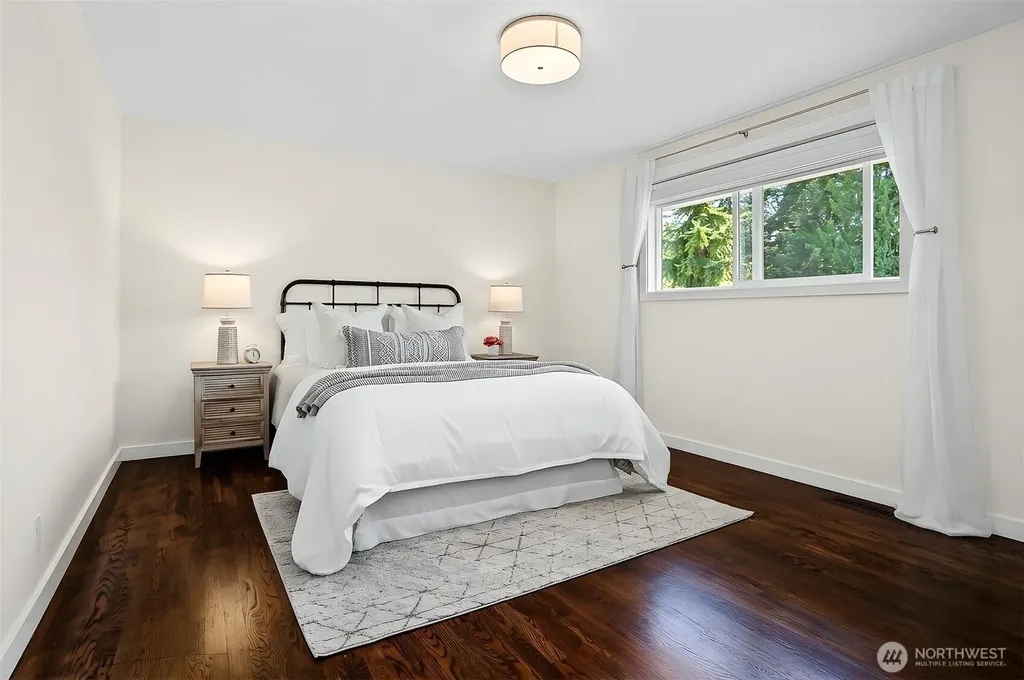 9652 42nd Avenue NE Seattle WA 98115