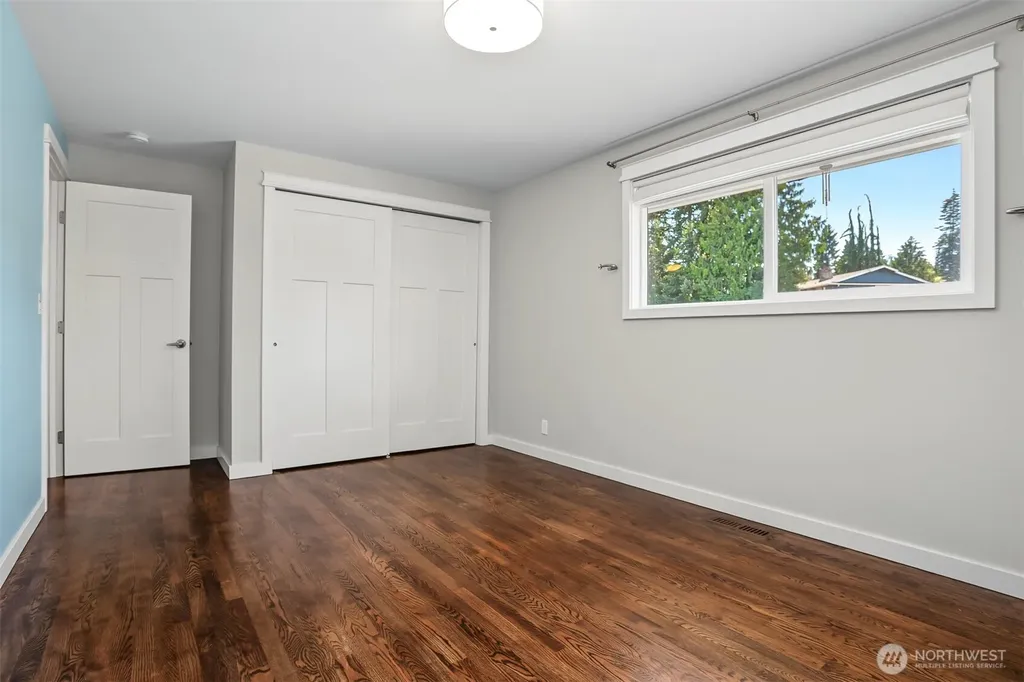 9652 42nd Avenue NE Seattle WA 98115