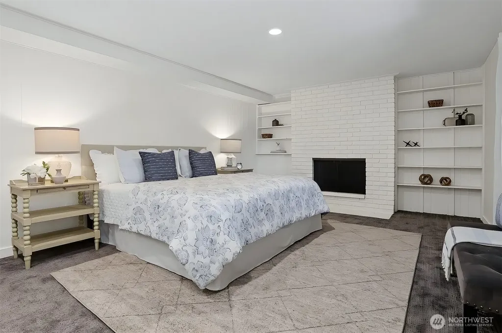 9652 42nd Avenue NE Seattle WA 98115