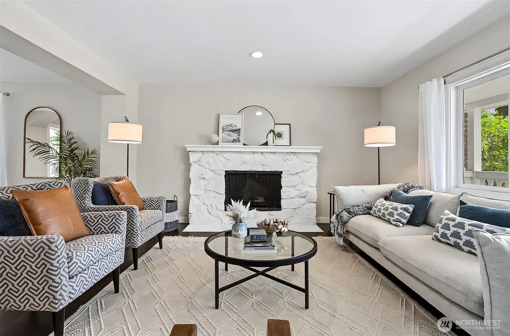 9652 42nd Avenue NE Seattle WA 98115