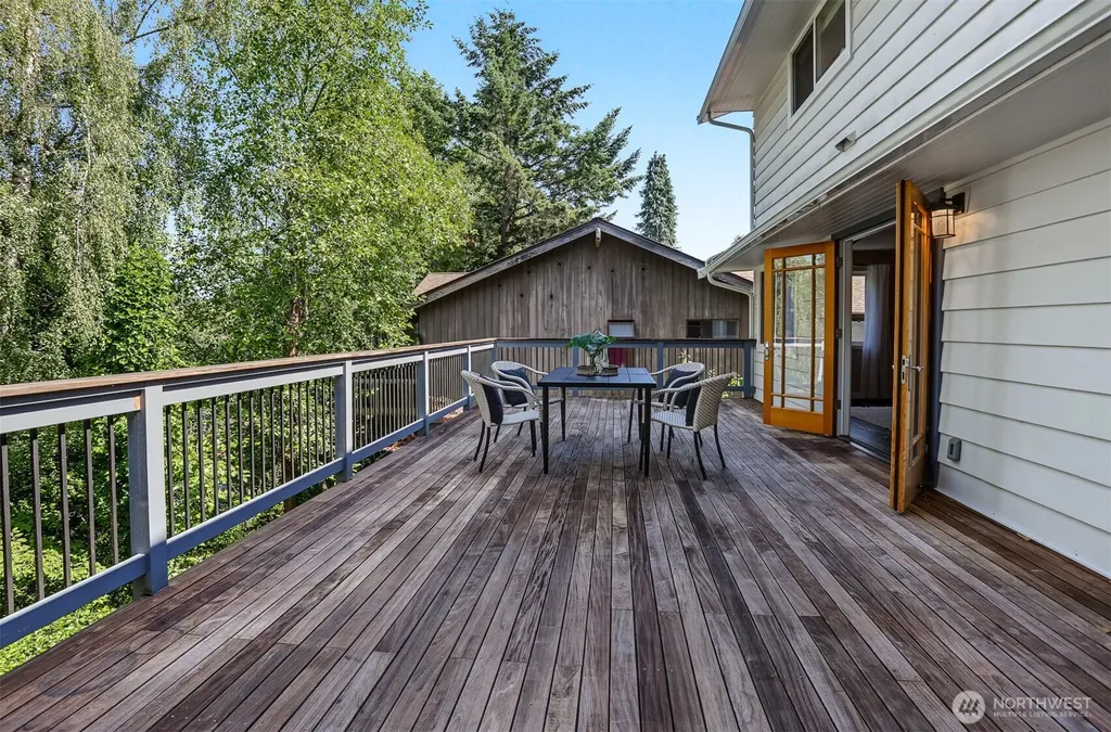 9652 42nd Avenue NE Seattle WA 98115