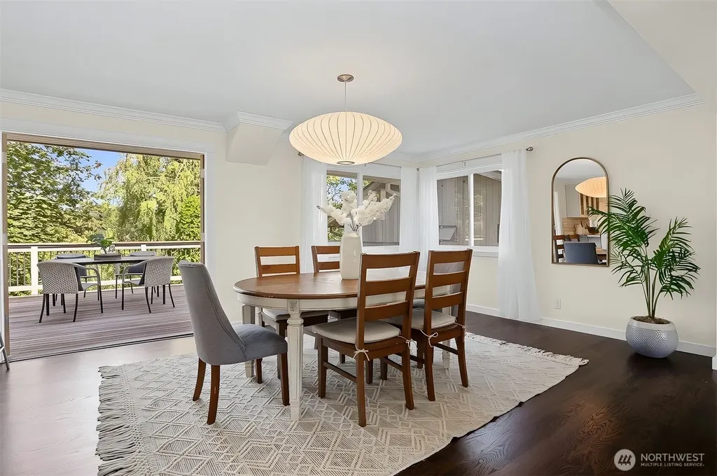 9652 42nd Avenue NE Seattle WA 98115