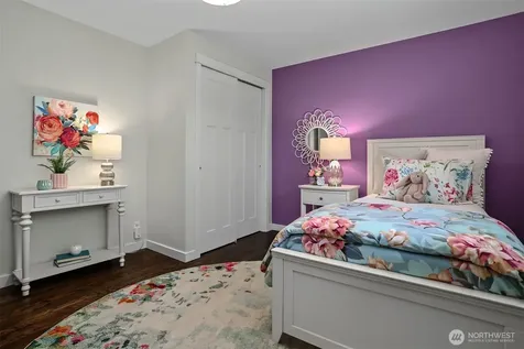 9652 42nd Avenue NE Seattle WA 98115