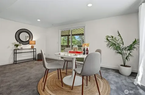 9652 42nd Avenue NE Seattle WA 98115