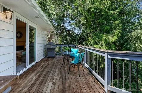 9652 42nd Avenue NE Seattle WA 98115
