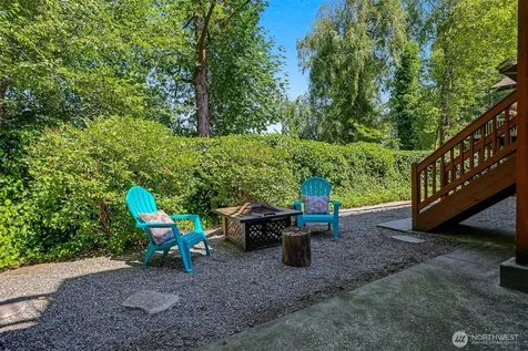 9652 42nd Avenue NE Seattle WA 98115
