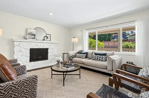 9652 42nd Avenue NE Seattle WA 98115