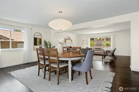 9652 42nd Avenue NE Seattle WA 98115