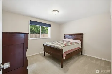 5713 187th Avenue E Lake Tapps WA 98391