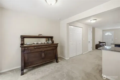 5713 187th Avenue E Lake Tapps WA 98391