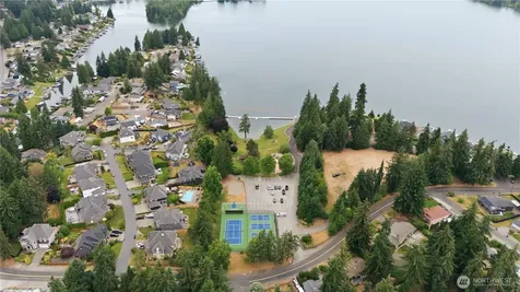 5713 187th Avenue E Lake Tapps WA 98391