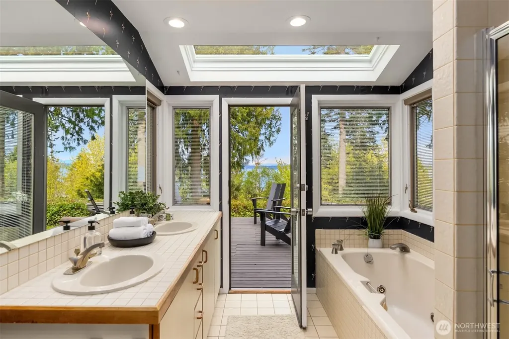 10700 NE Broomgerrie Road Bainbridge Island WA 98110