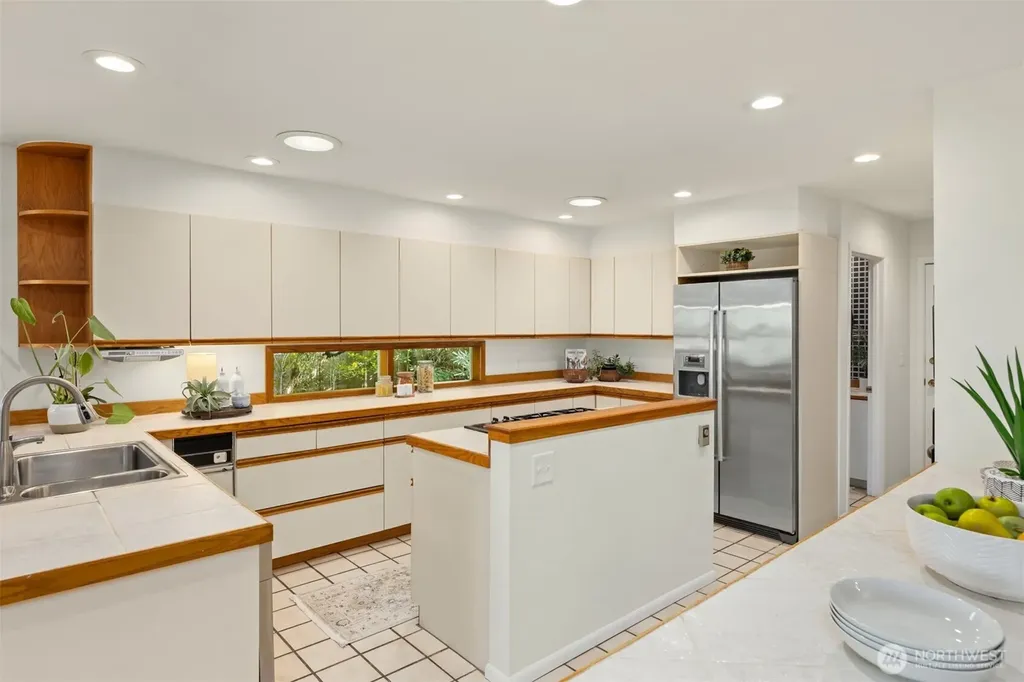 10700 NE Broomgerrie Road Bainbridge Island WA 98110