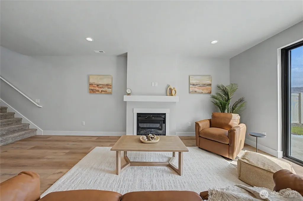 567 S Perry Avenue East Wenatchee WA 98802
