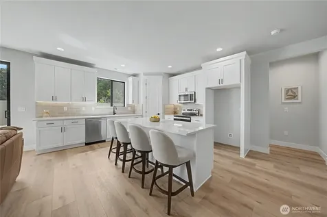 567 S Perry Avenue East Wenatchee WA 98802