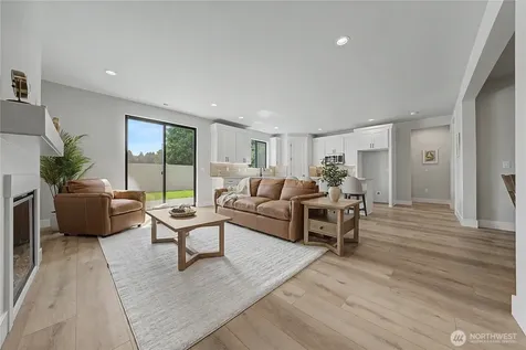 567 S Perry Avenue East Wenatchee WA 98802