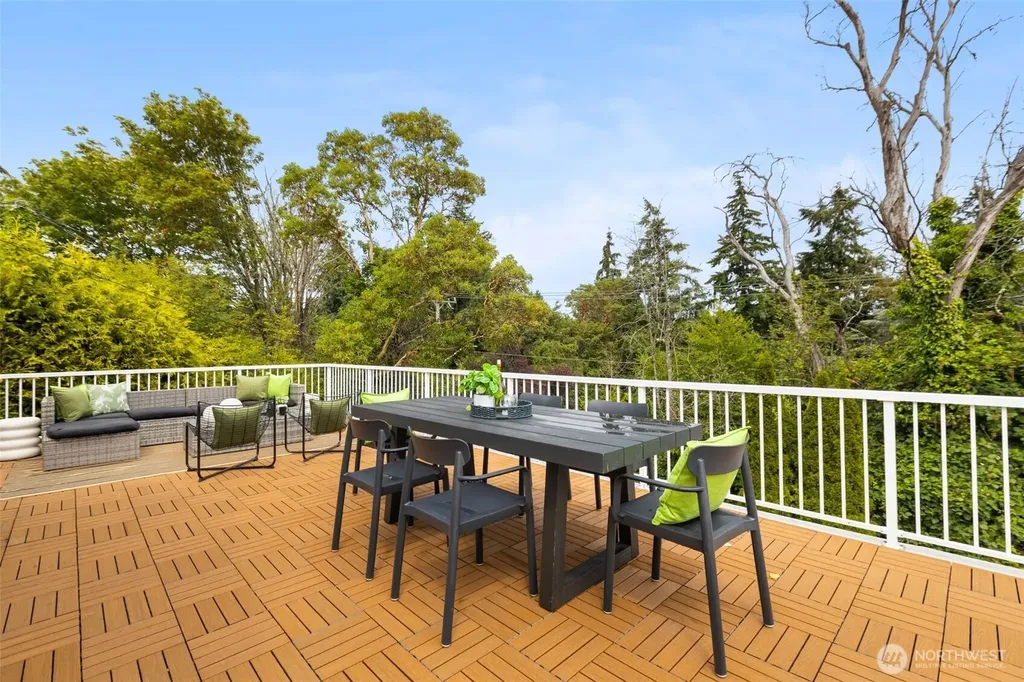 10835 35th Avenue SW Seattle WA 98146