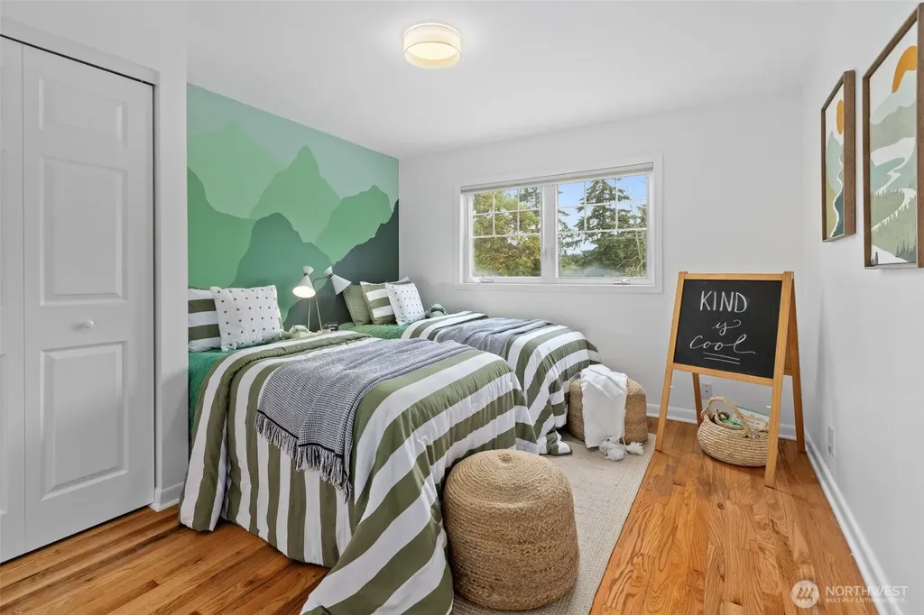 10835 35th Avenue SW Seattle WA 98146