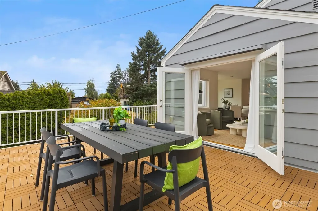 10835 35th Avenue SW Seattle WA 98146
