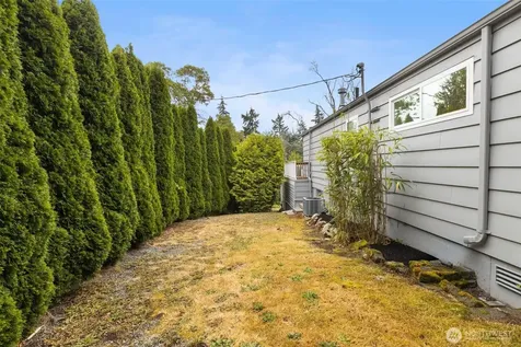 10835 35th Avenue SW Seattle WA 98146