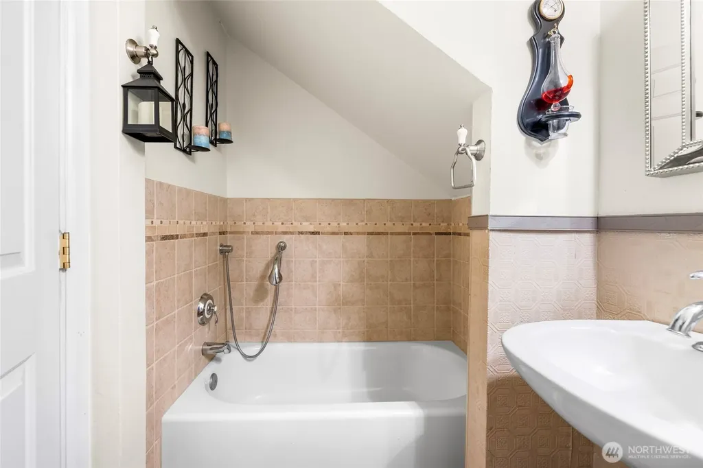 430 Rainbow Drive Sedro Woolley WA 98284
