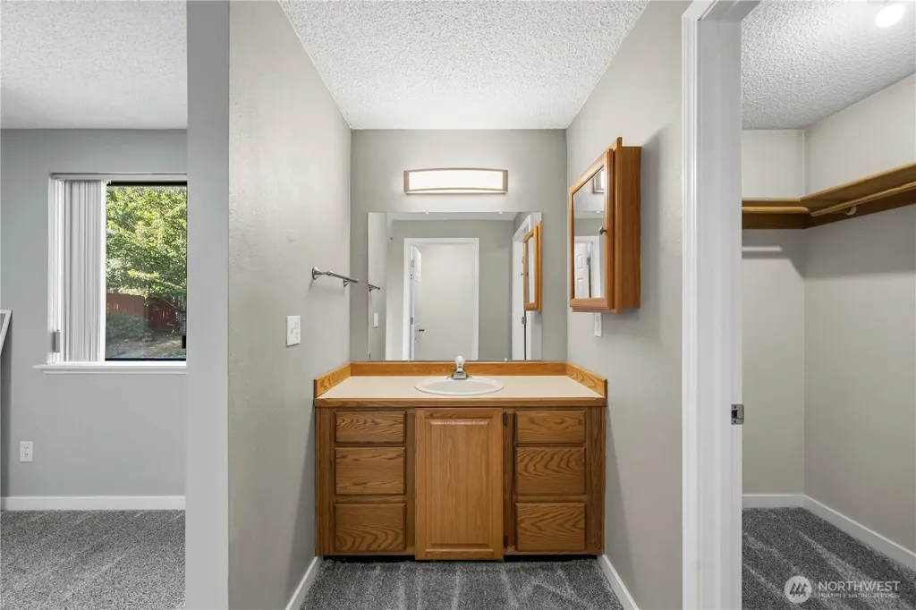 3531 Inverness Drive NE Tacoma WA 98422