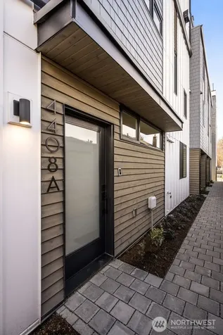 4408 50th Avenue S Seattle WA 98118