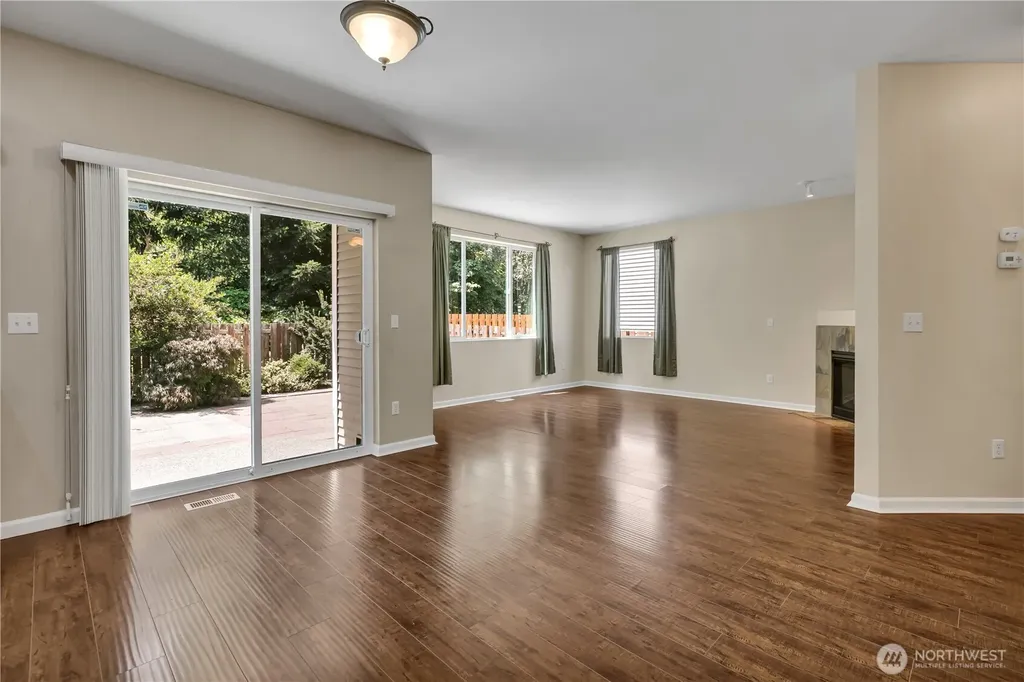 21431 46th Avenue S Kent WA 98032