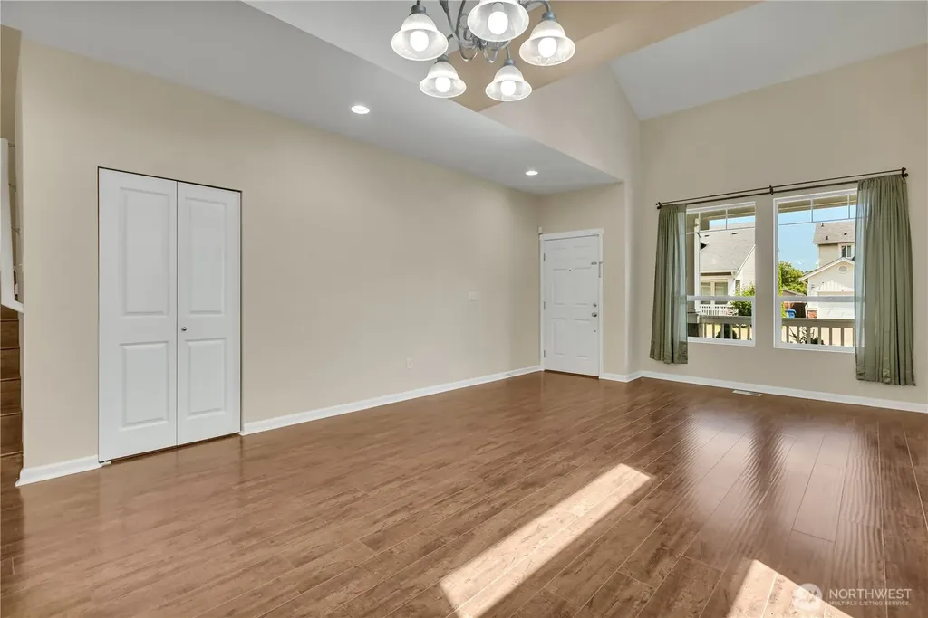 21431 46th Avenue S Kent WA 98032