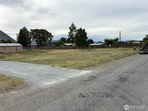 107 Sage Street Brewster WA 98812