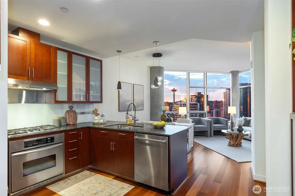 2033 2nd Avenue Seattle WA 98121