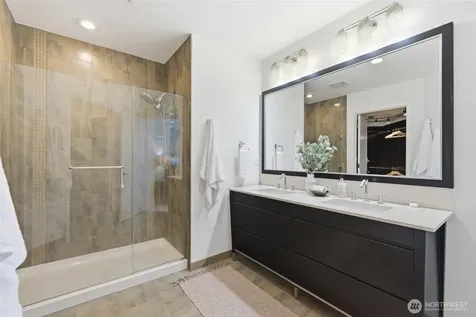 2033 2nd Avenue Seattle WA 98121